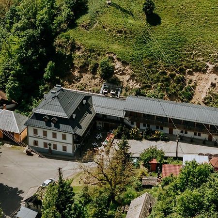 Penzion Bansky Dom Banska Stiavnica Bagian luar foto