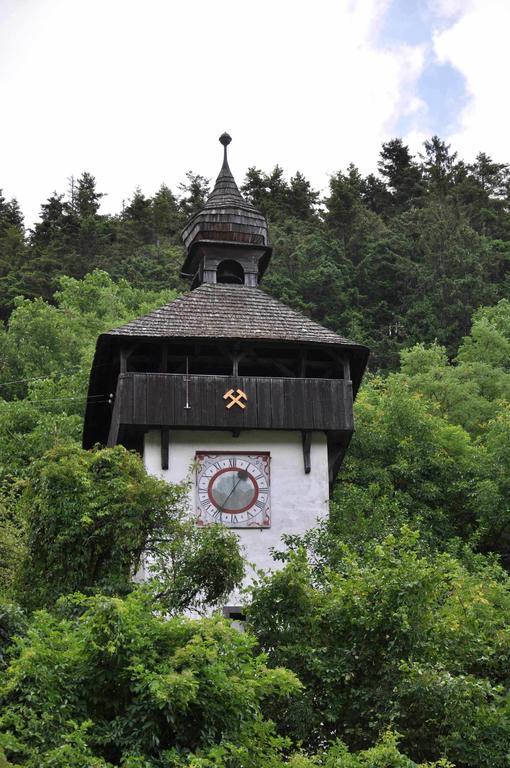 Penzion Bansky Dom Banska Stiavnica Bagian luar foto