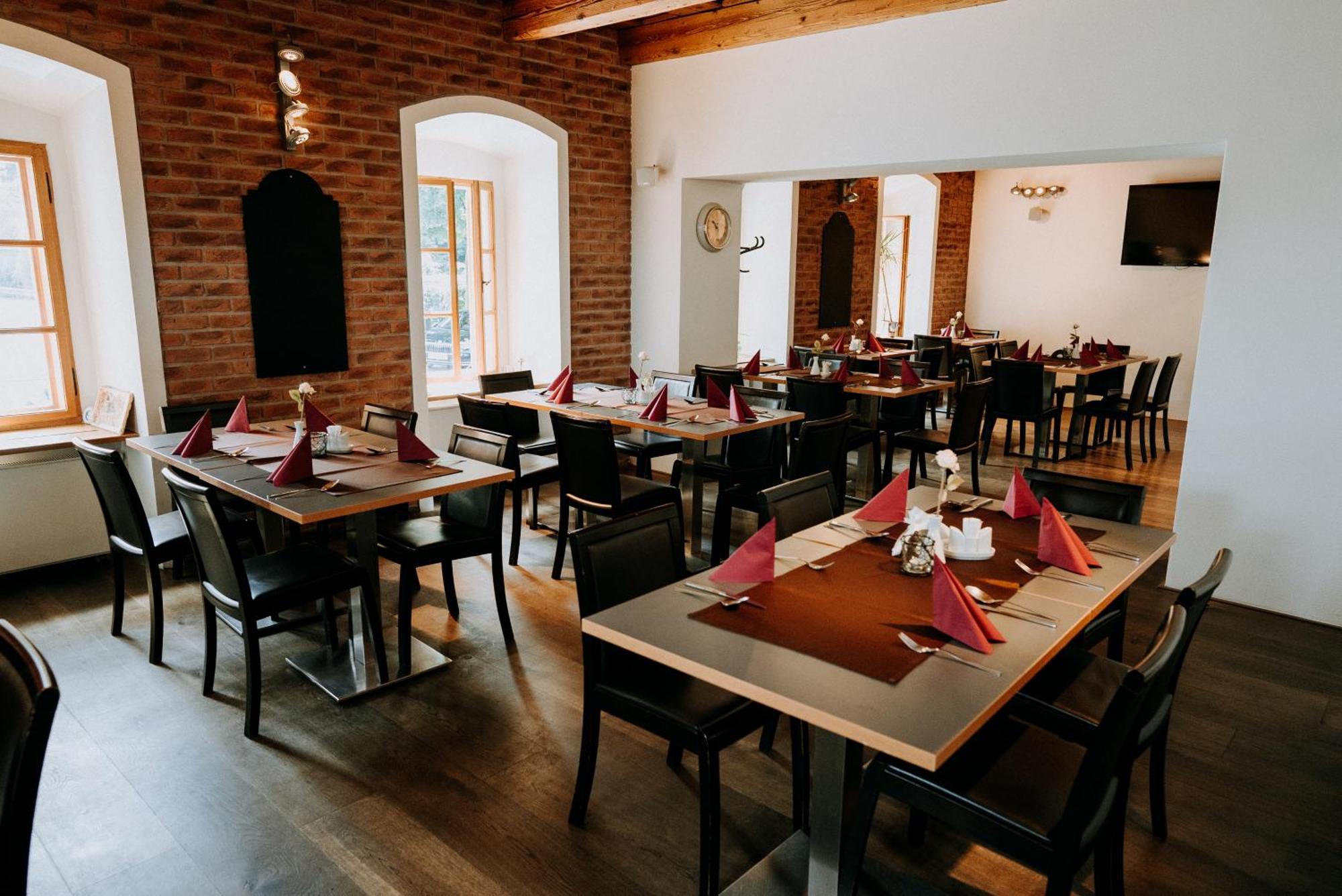 Penzion Bansky Dom Banska Stiavnica Bagian luar foto