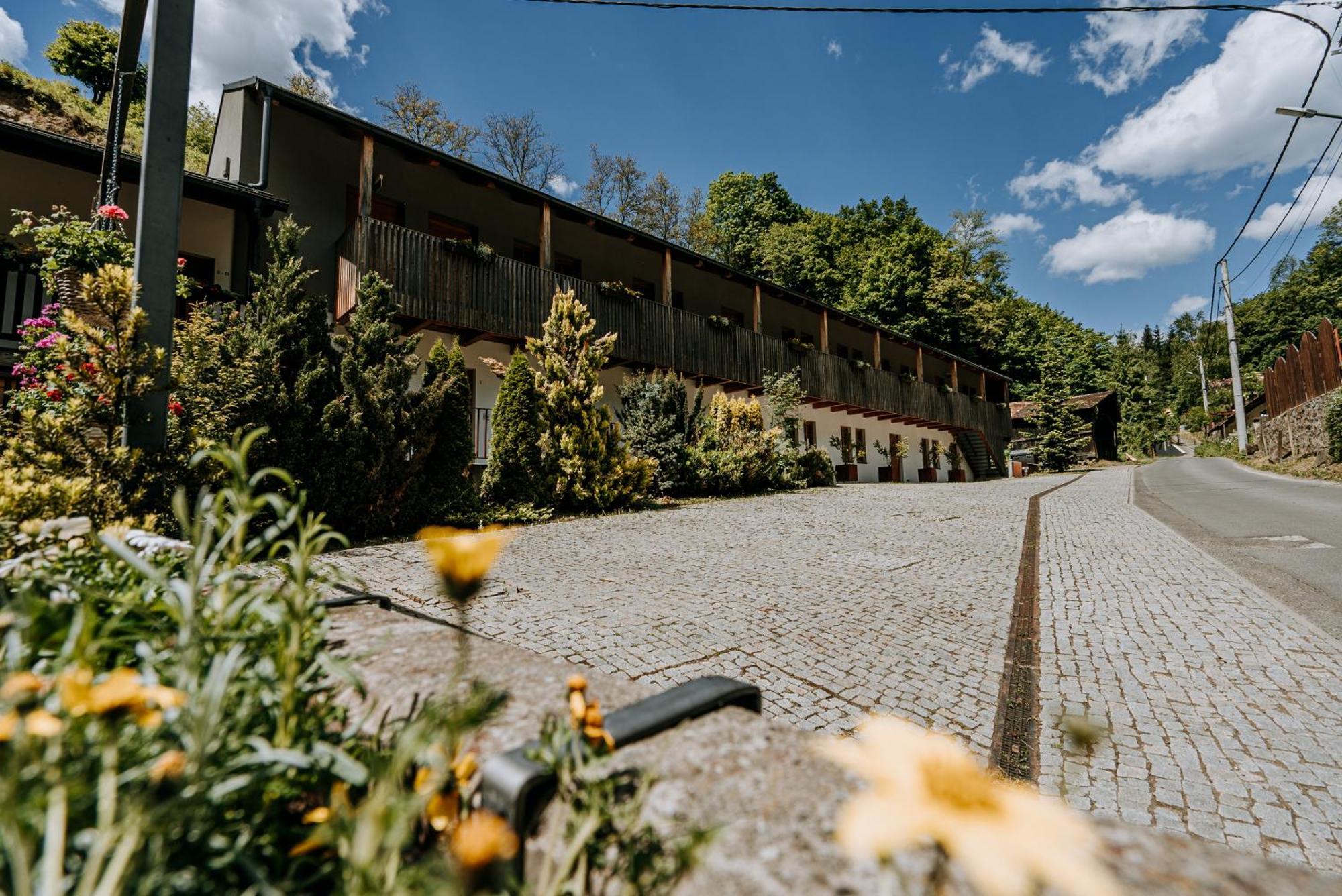 Penzion Bansky Dom Banska Stiavnica Bagian luar foto
