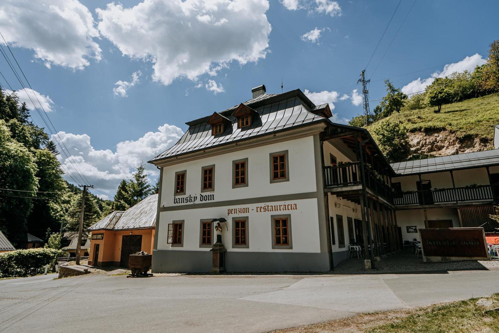 Penzion Bansky Dom Banska Stiavnica Bagian luar foto